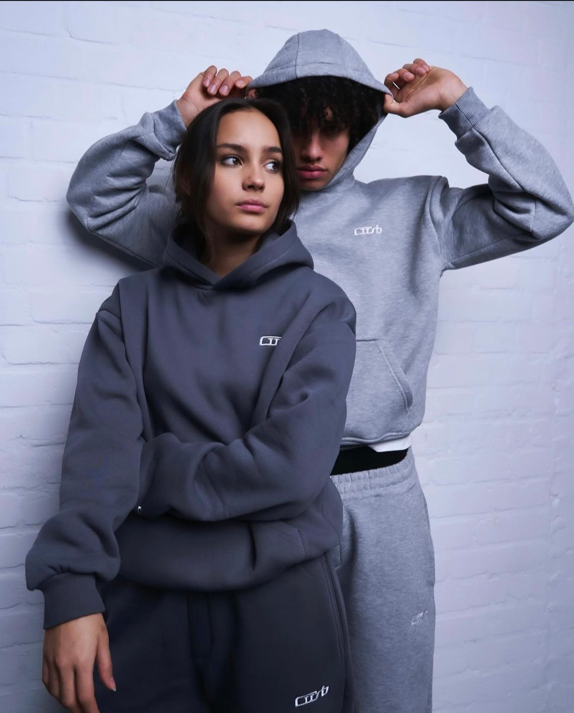 Gemütlicher viraler Hoodie + KOSTENLOSE Jogginghose!